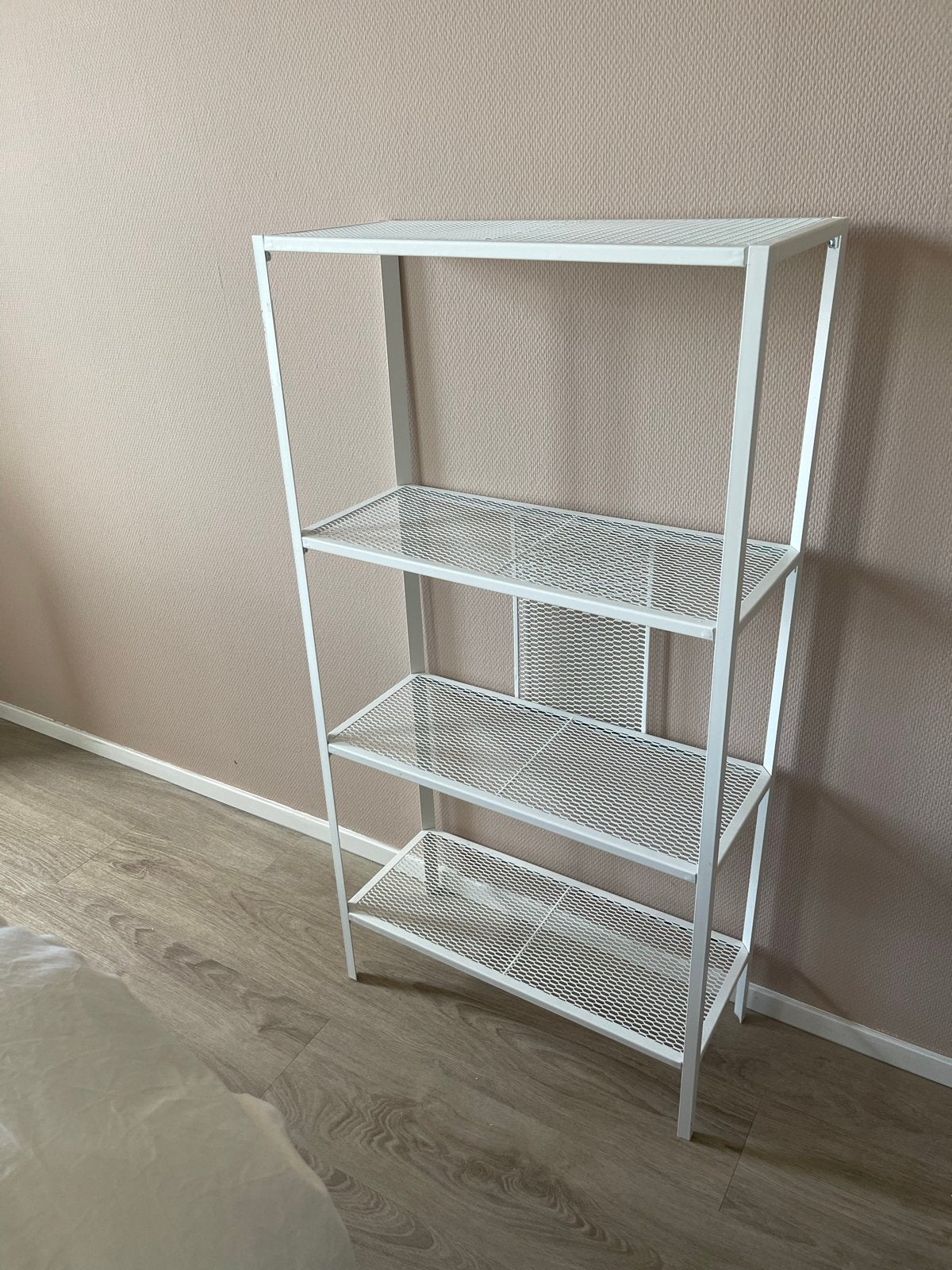 Witte metalen stellingkast IKEA met 4 planken, Ophalen, Zo goed als nieuw