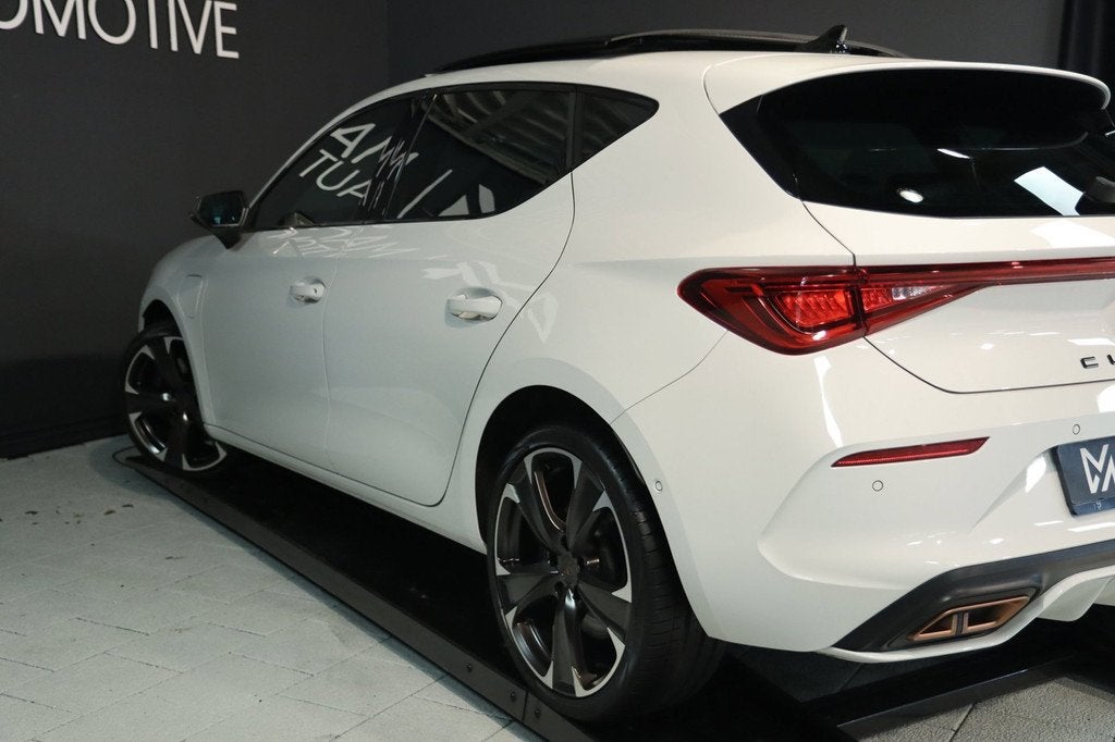 CUPRA Leon 1.4 e-Hybrid / PANO / ACC / CAMERA / KEYLESS / ST, Auto's, Cupra, 77 km/l, Gebruikt, Zwart, 4 cilinders