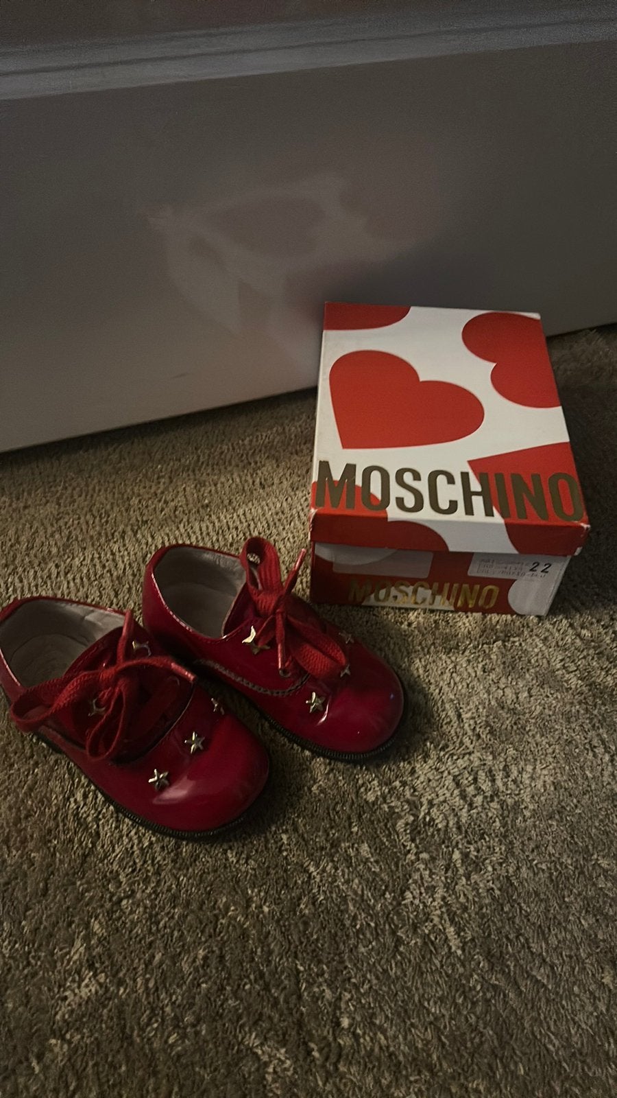Super leuke rode meisjes lak schoentjes maat 22 Moschino, Ophalen of Verzenden, Zo goed als nieuw, Meisje, Schoentjes