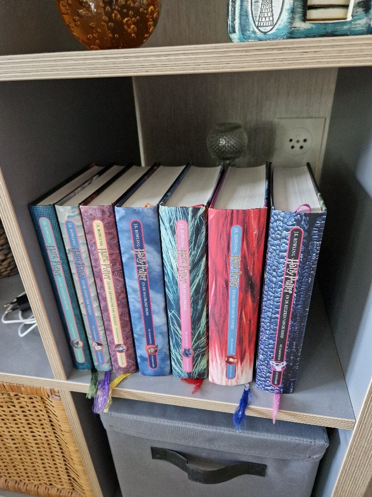 HARRY POTTER boeken, gebonden, J.K. Rowling, Ophalen of Verzenden, Zo goed als nieuw, Fictie