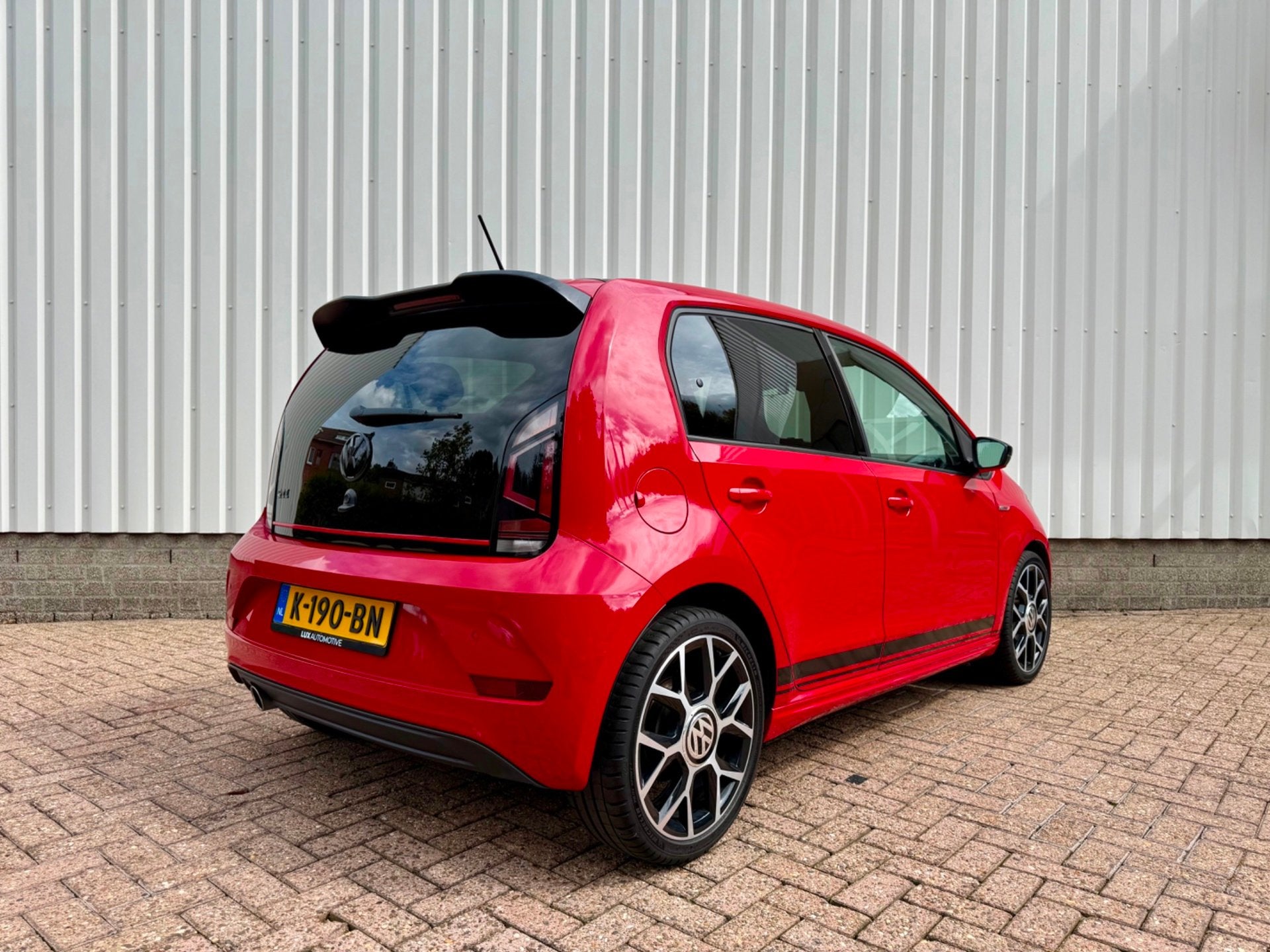Volkswagen Up! 1.0 TSI GTI 116PK, Clima, PDC, Cruise, Stoelv, Voorwielaandrijving, 970 kg, 4 stoelen, 116 pk