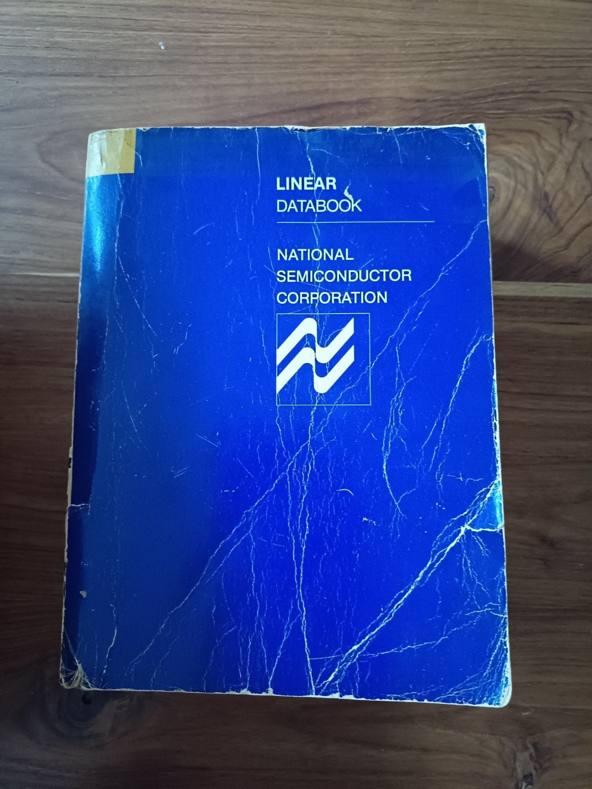 Linear Databook National Semiconductor Corporation, Ophalen of Verzenden, Gelezen, Elektrotechniek, National Semiconductor Corporation