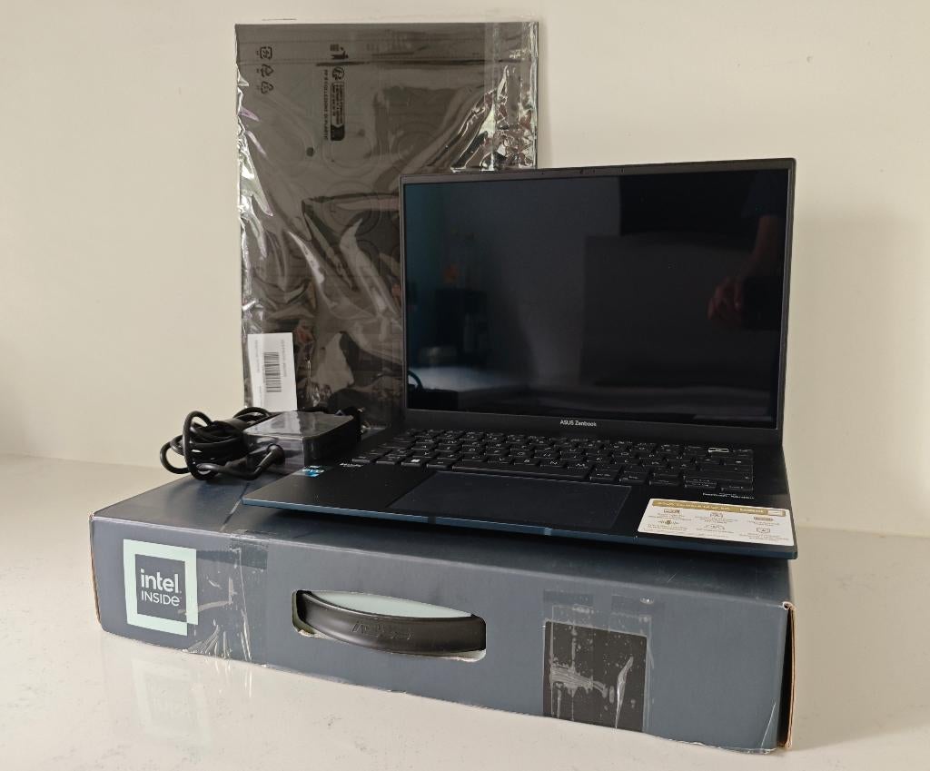 ASUS Zenbook 14 OLED UX3402V | Core i9 | DDR5 | 1800p 90Hz, Asus, Qwerty, ., Nieuw