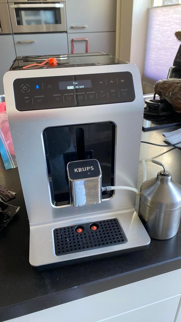 Krups koffiemachine, Witgoed en Apparatuur, Koffiezetapparaten, Ophalen, Afneembaar waterreservoir, Gebruikt, Koffiemachine