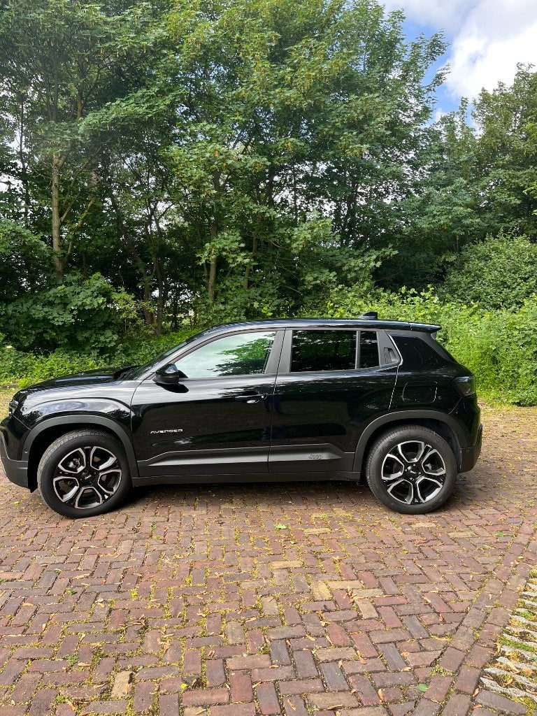 Jeep Avenger 54 kWh 156pk Aut 2023 Zwart, Auto's, Jeep, Particulier, Avenger, 360° camera, ABS, Achteruitrijcamera, Adaptive Cruise Control