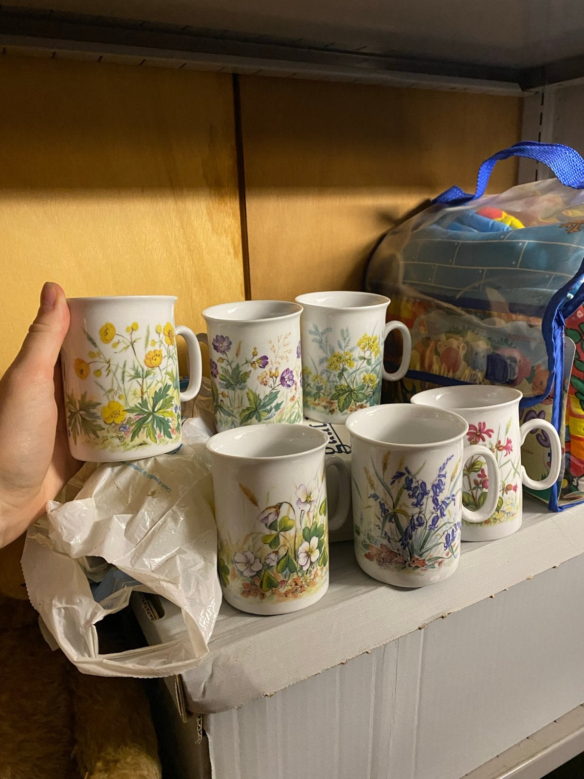 Brita Feldbouge 6 koppen met verschillende bloemenprints, Huis en Inrichting, Keuken | Servies, Overige merken, Keramiek, Vintage