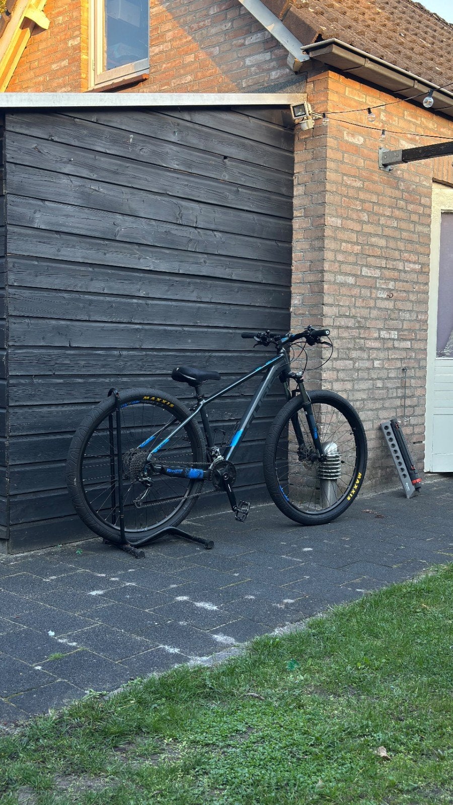 Foto 2 van Wheelie bike Cube Aim HPA Aluminium 29"