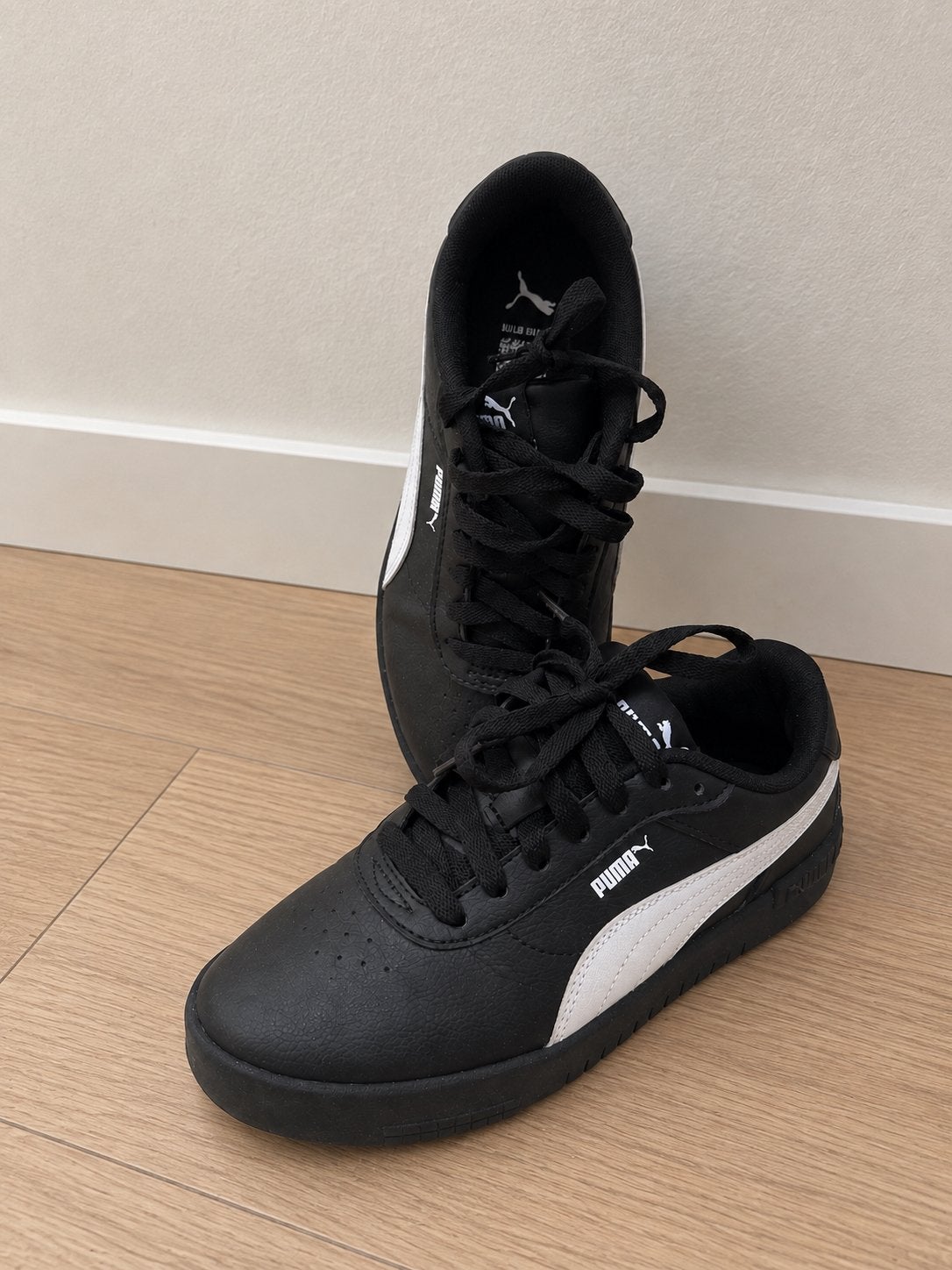 PUMA Smash V2 sneakers zwart/wit - Maat 38, Zwart, Ophalen of Verzenden, Sneakers of Gympen, Zo goed als nieuw