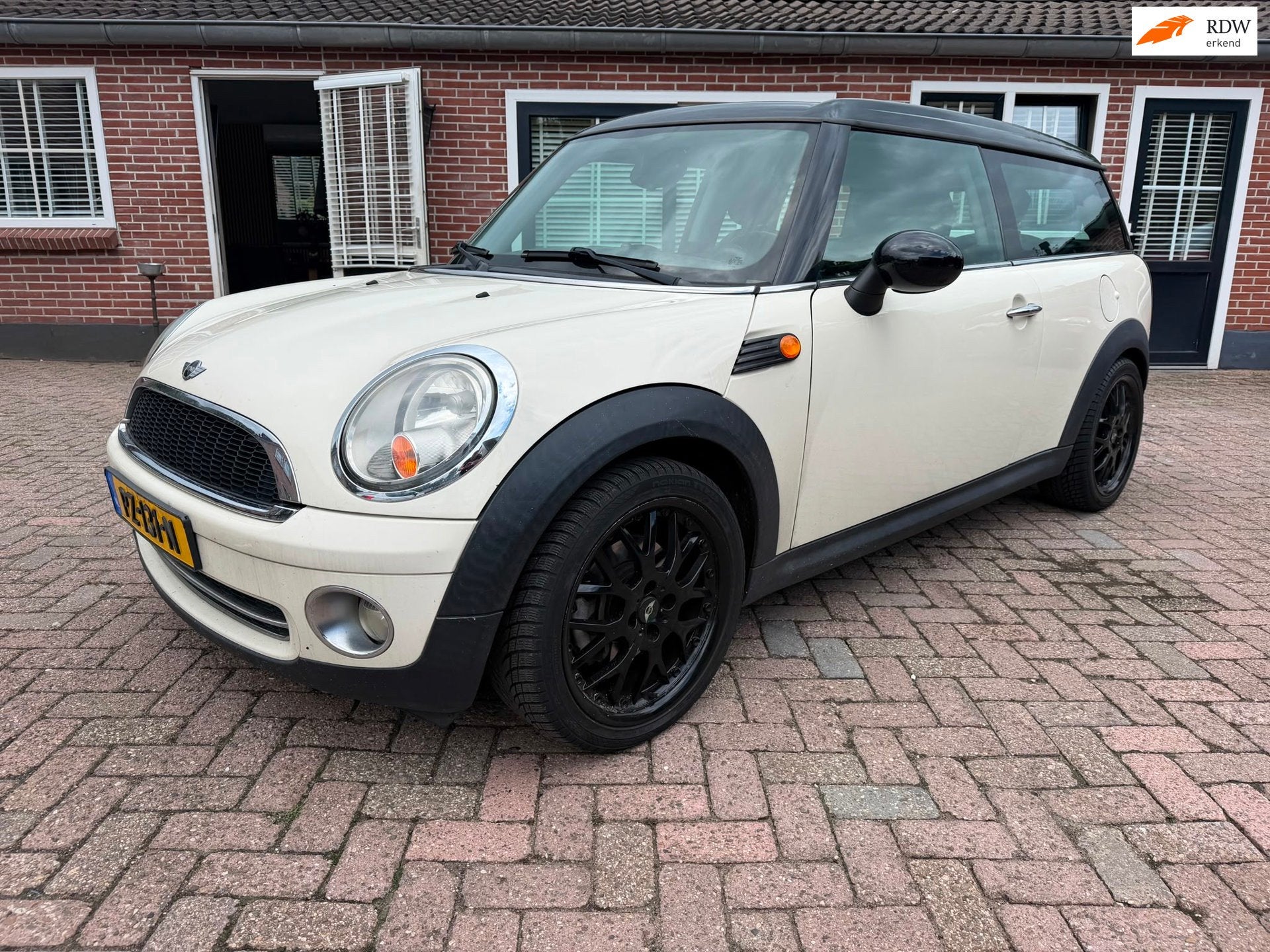 Mini Clubman 1.6 Cooper Nieuwe APK, 15 km/l, Gebruikt, 4 cilinders, 4 stoelen