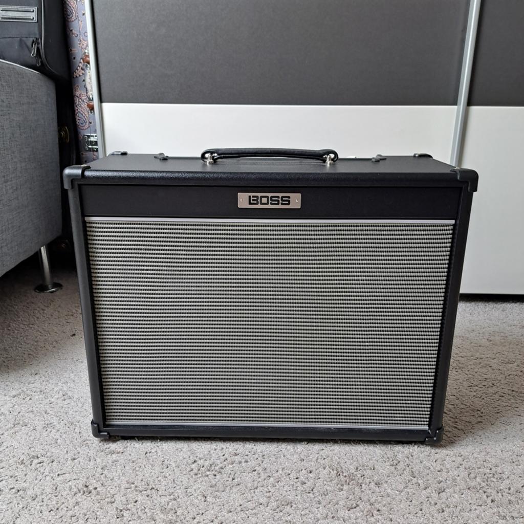 Boss Nextone Artist, Muziek en Instrumenten, Ophalen, Zo goed als nieuw, Gitaar, 50 tot 100 watt