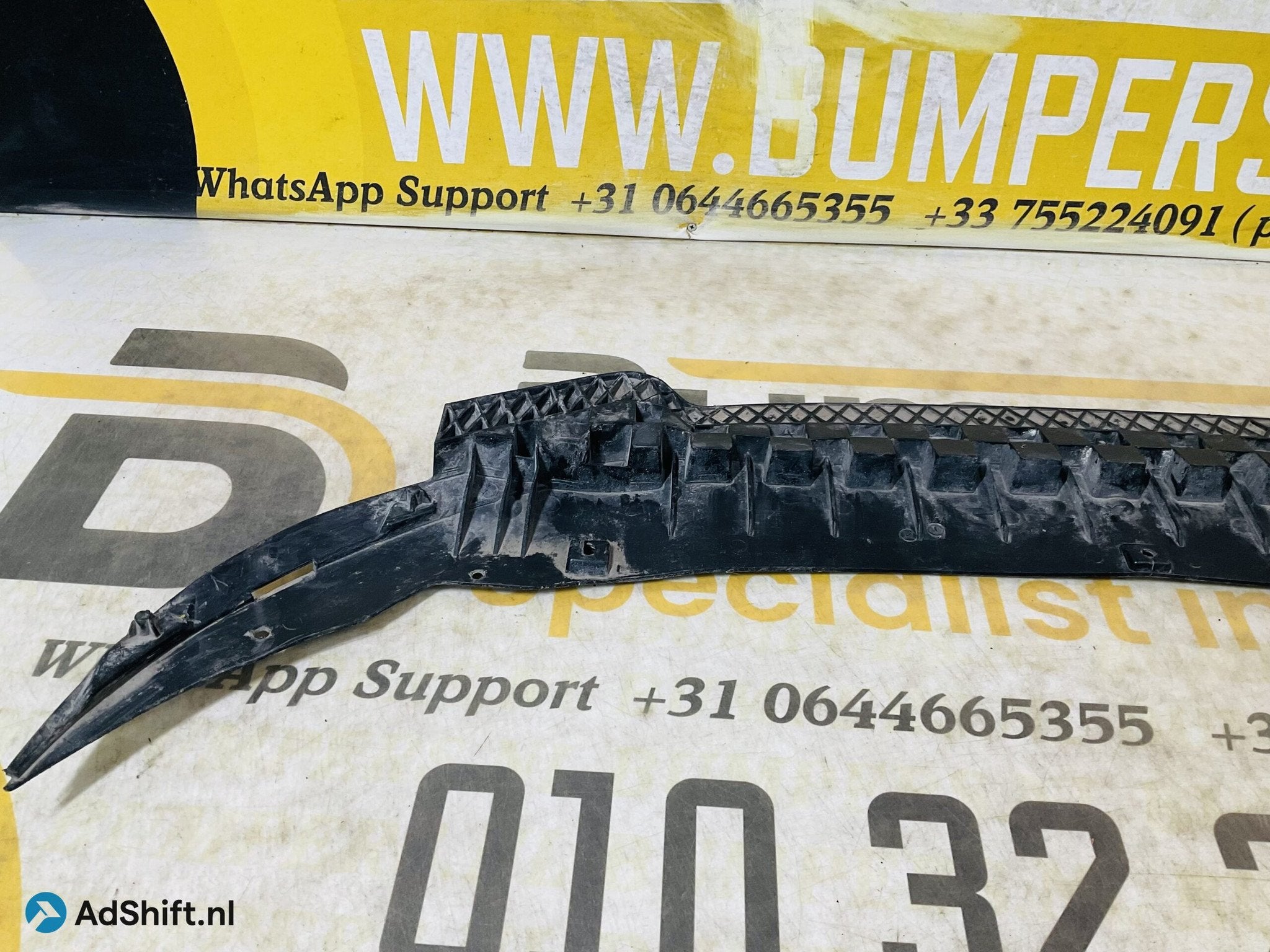 Onderplaat Audi A3 8P 8P0807233 Bumperlip 2-R8-10786, Bumper