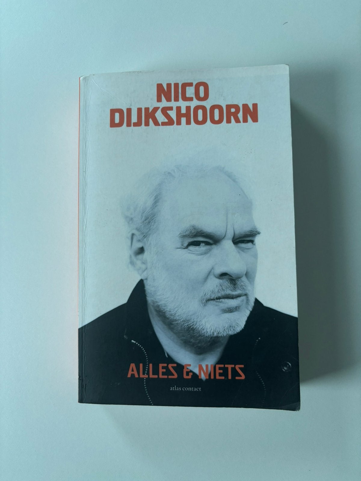Nico Dijkshoorn - Alles & niets  GRATIS, Boeken, Ophalen of Verzenden, Zo goed als nieuw, Nico Dijkshoorn