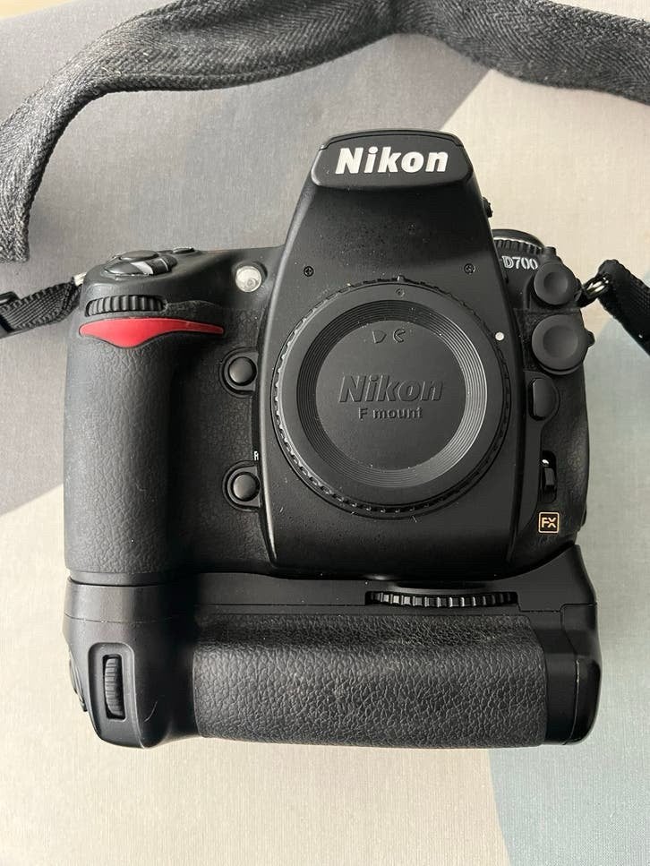 Nikon D700 Spiegelreflexcamera met batterijgrip, Audio, Tv en Foto, Fotocamera's Digitaal, Ingebouwde flitser, Gebruikt, Spiegelreflex