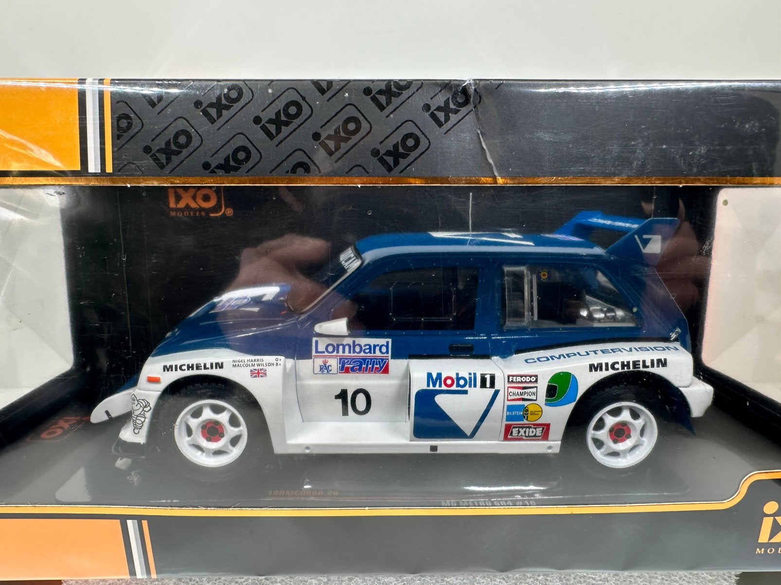 IXO 1:18 MG METRO 6R4 WILSON LOMBARD RAC RALLY 1986 NIEUW, Hobby en Vrije tijd, Modelauto's | 1:18, Ophalen of Verzenden, Nieuw