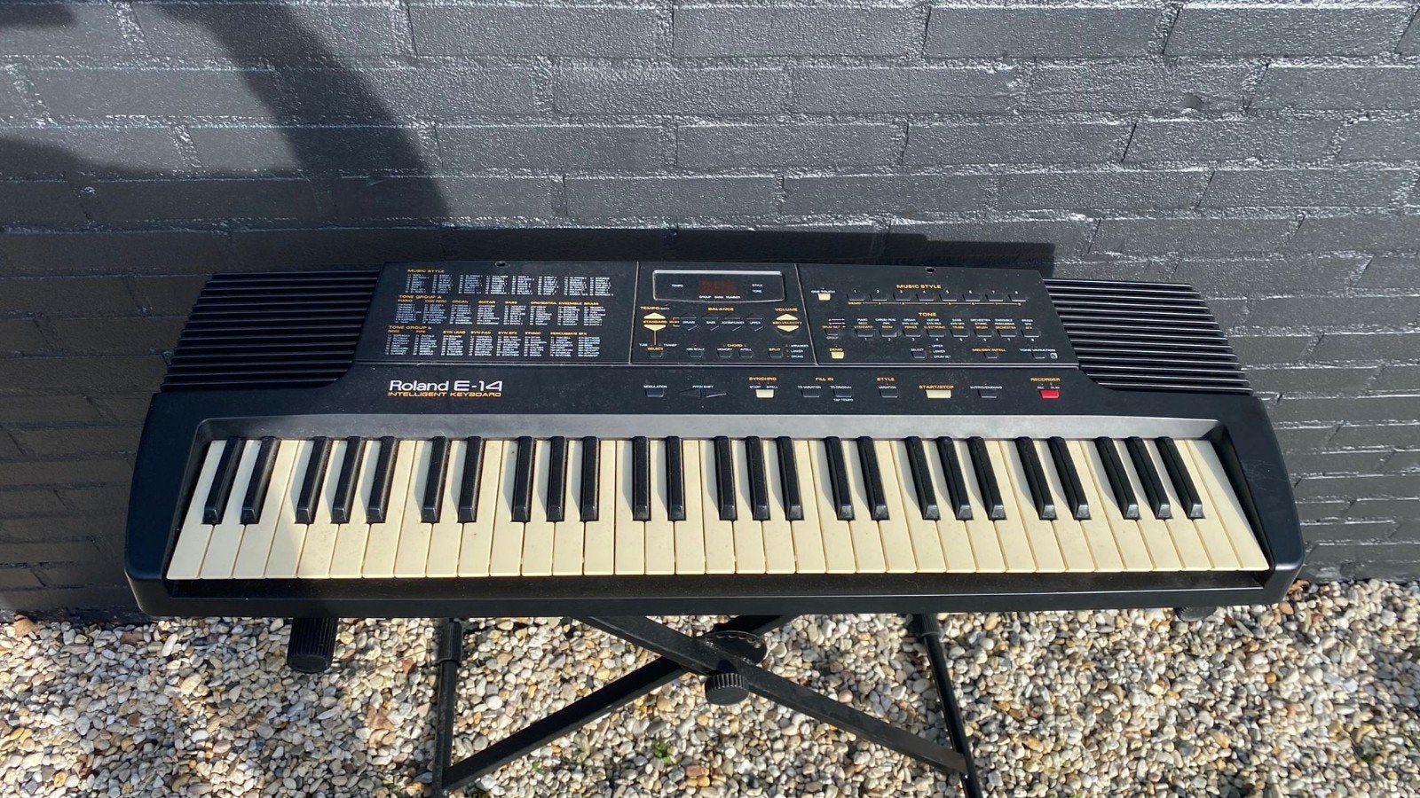 keyboard compleet met standaard roland e-14, Gebruikt, Overige aantallen, Met standaard, Ophalen