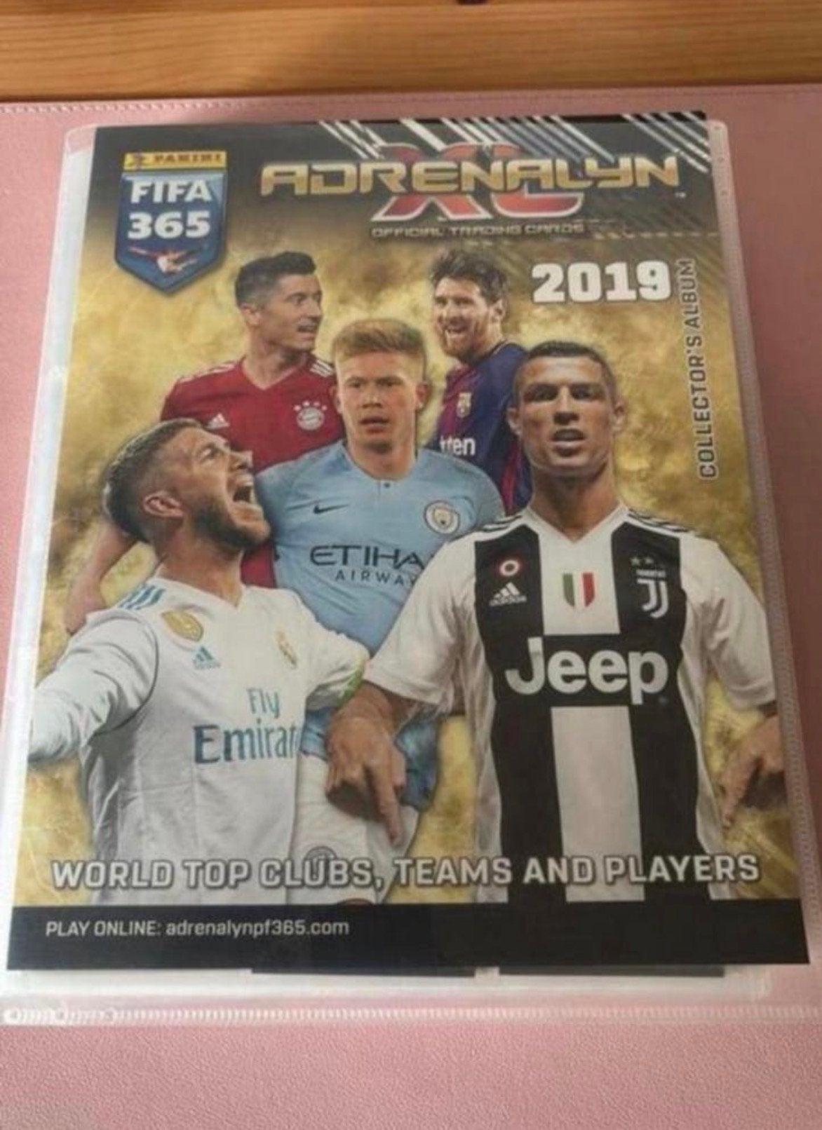 Panini adrenalyn xl. Fifa 365. Seizoen 2019, Ophalen of Verzenden, Zo goed als nieuw, Meerdere plaatjes