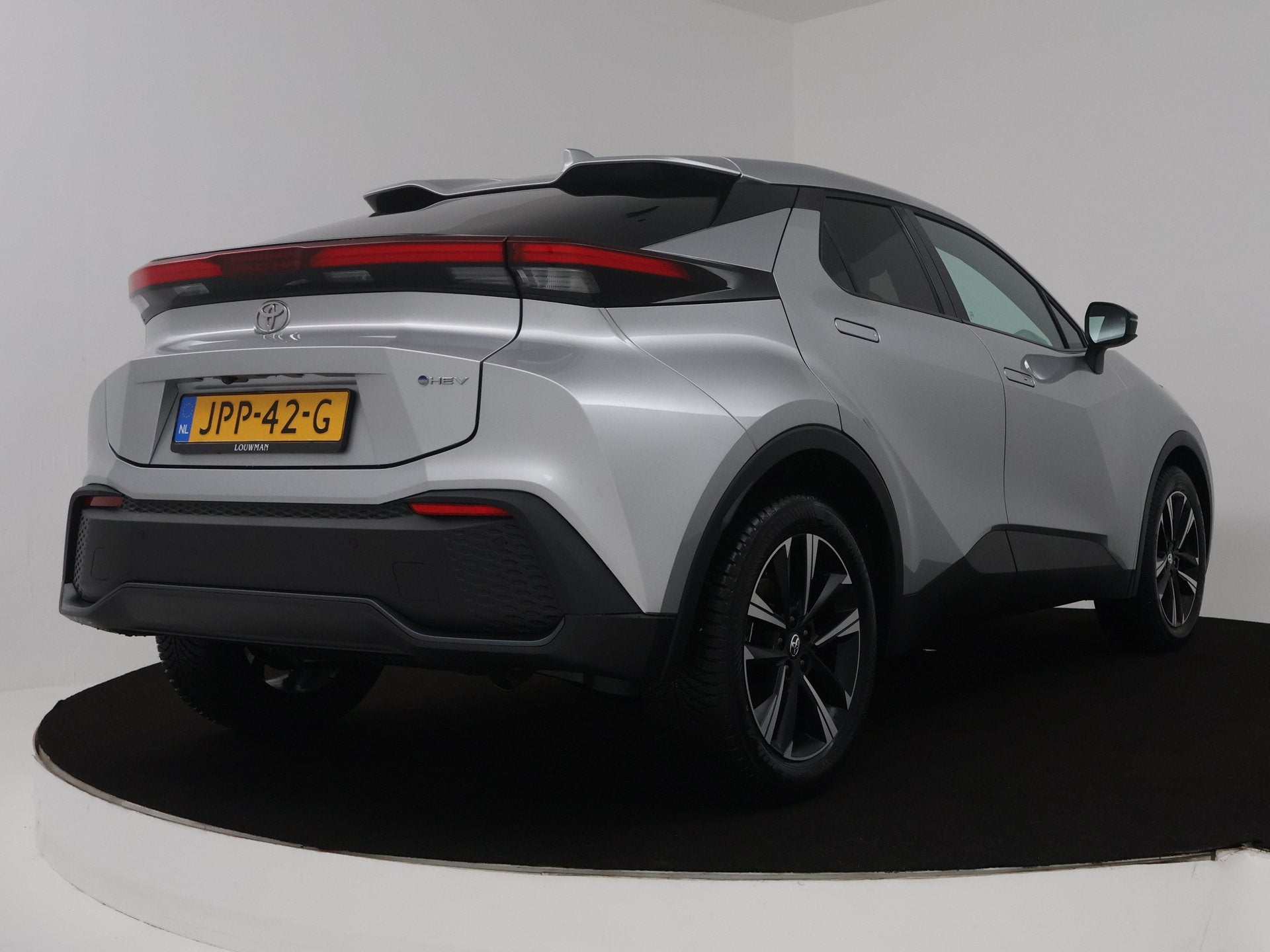 Toyota C-HR 1.8 Hybrid 140 Dynamic | Navigatie | BLS | PDC |, 12 maanden, Stof, 4 cilinders, 122 pk