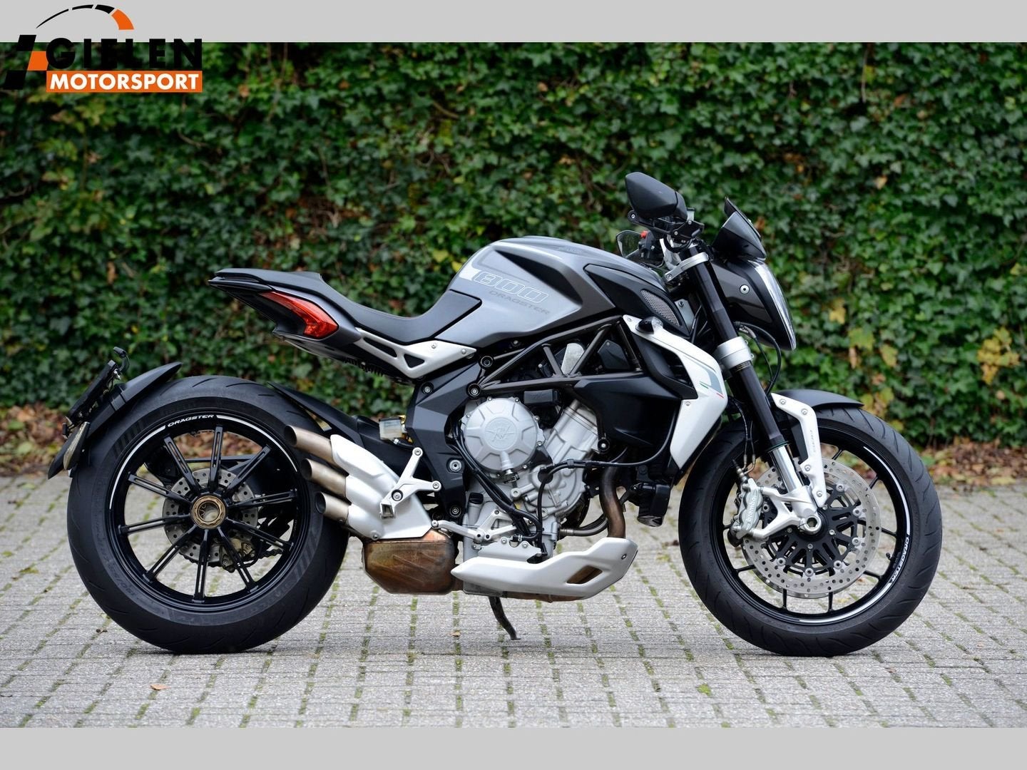 MV AGUSTA DRAGSTER 800, Motoren, Motoren | MV Agusta, Via Giovanni Macchi, 144 21100 Varese, Italy, Bedrijf, 3 cilinders, Meer dan 35 kW