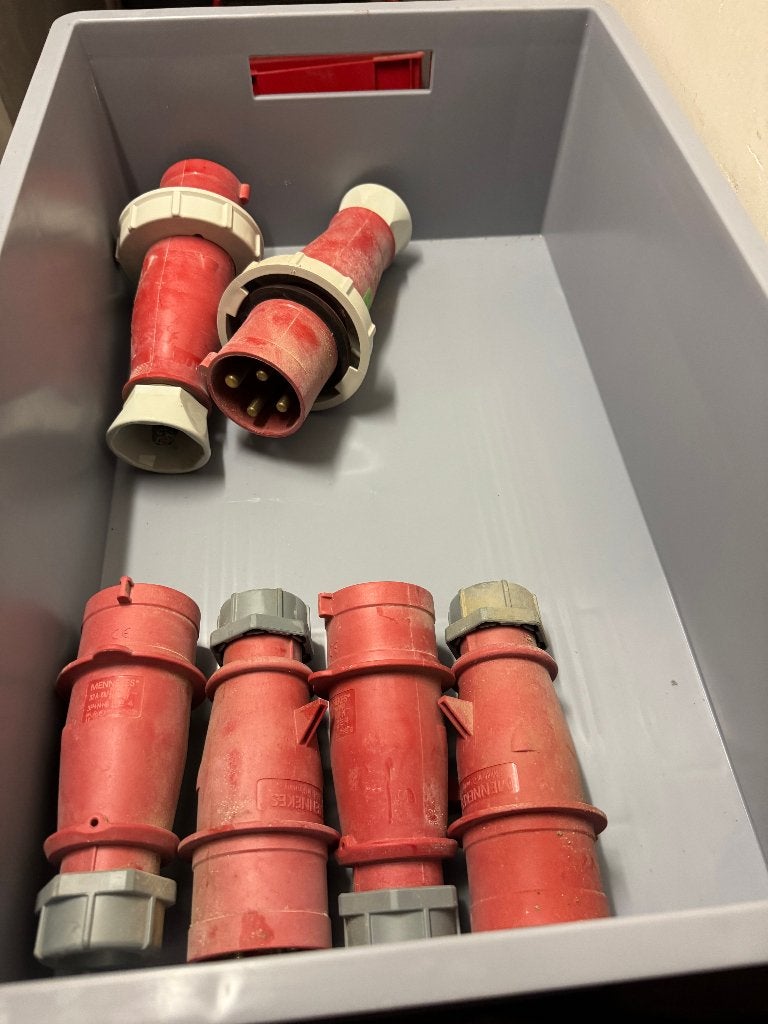 32 ampere stekkers, contra stekkers en wcd's 230 en 400 volt, Ophalen of Verzenden, Gebruikt