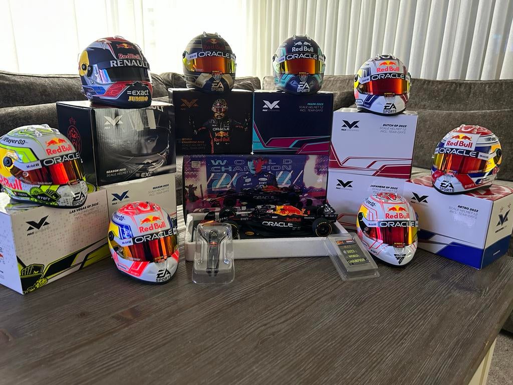 Max Verstappen 2023 Kampioen Collectie: Helmen & Auto's, Verzamelen, Ophalen of Verzenden, Zo goed als nieuw, Formule 1