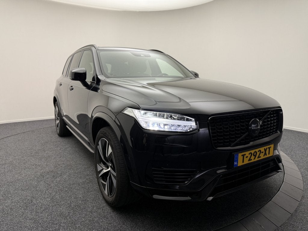 Volvo XC90 T8 Recharge R-Design Black Edition, Dealer onderhouden, Zwart, 7 stoelen, Zwart
