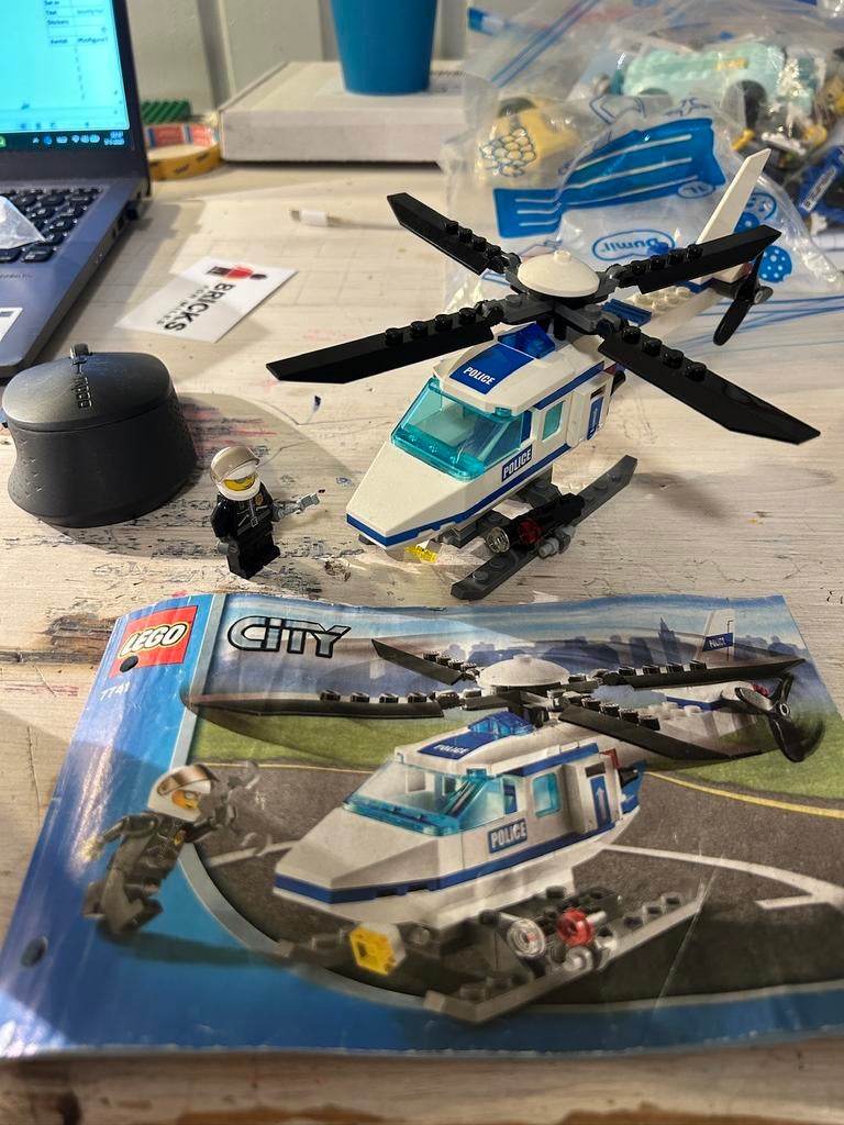 Lego 7741 politie helikopter compleet, Ophalen of Verzenden, Gebruikt, 1:72 tot 1:144, Overige merken