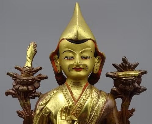Goldface Tsongkhapa – brons en 24K – 21,5 cm, Verzamelen, Religie, Ophalen of Verzenden, Gebruikt, Beeld(je), Boeddhisme