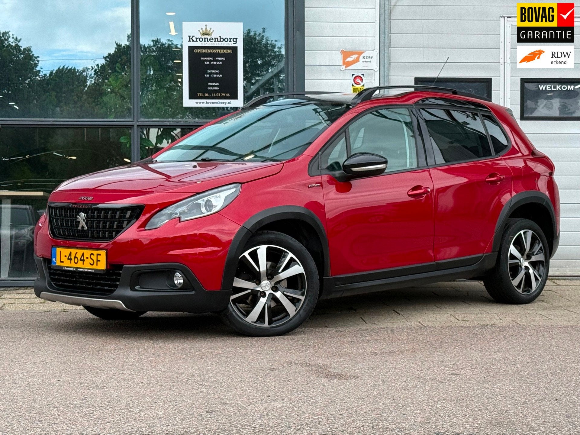 Peugeot 2008 1.2 PureTech GT-Line| PANO| LEDER|, Auto's, Dealer onderhouden, 1199 cc, Bedrijf, 1125 kg