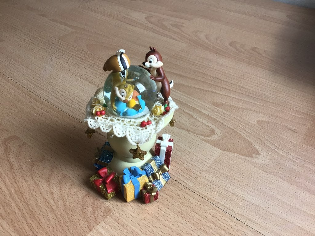 Knabel en babbel sneeuwbol, Ophalen, Zo goed als nieuw, Beeldje of Figuurtje