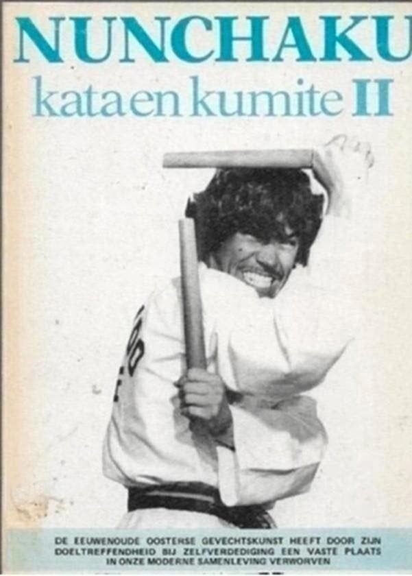 E.P. van Kampen Nunchaku kata en kumite II, Boeken, Ophalen of Verzenden, Zo goed als nieuw, Vechtsport