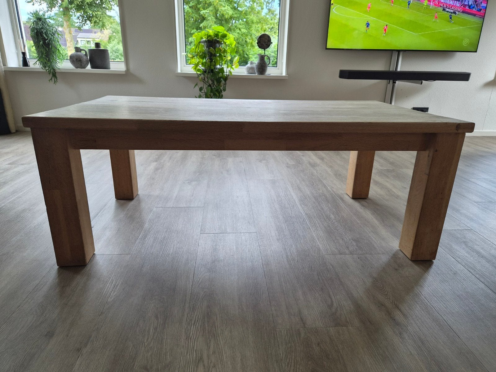 Robuuste eikenhouten salontafel - Zo goed als nieuw, Huis en Inrichting, Modern, Landelijk, Robuust, 100 tot 150 cm, Eikenhout