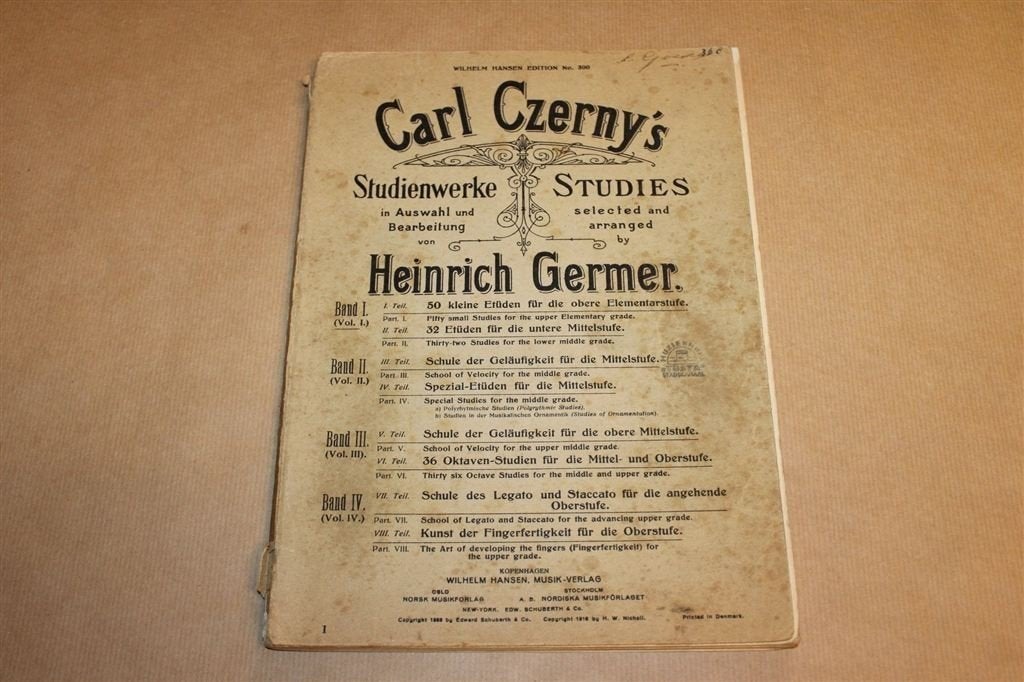 50 en 32 Etüden — Czerny, Pianobladmuziek, Antiek 1916, Ophalen of Verzenden, Gebruikt, Artiest of Componist, Klassiek