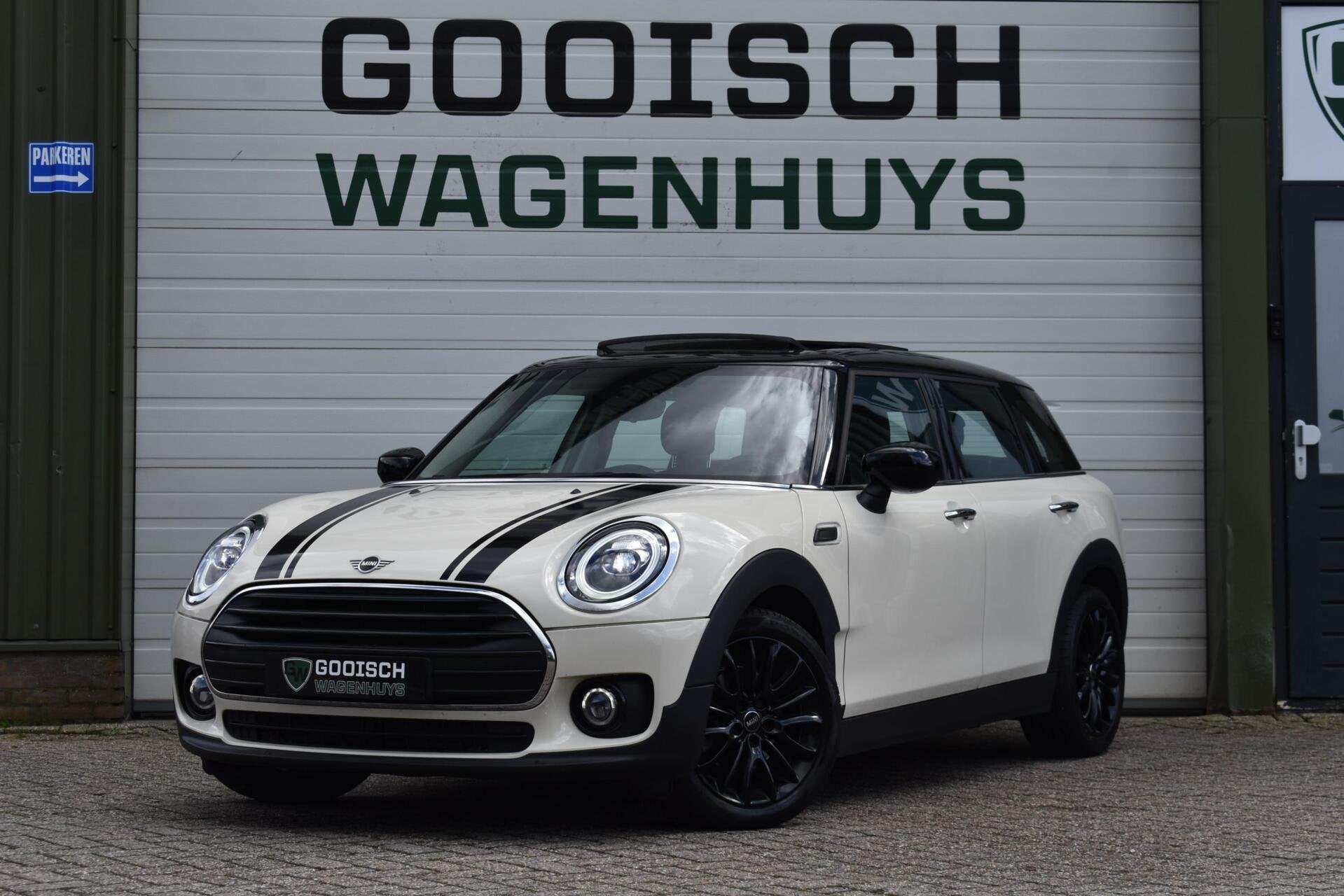 Mini Clubman 1.5 Cooper Business Ed. | Pano | LED | Carplay, Auto's, Mini, 136 pk, Wit, Origineel Nederlands, Autotrust
