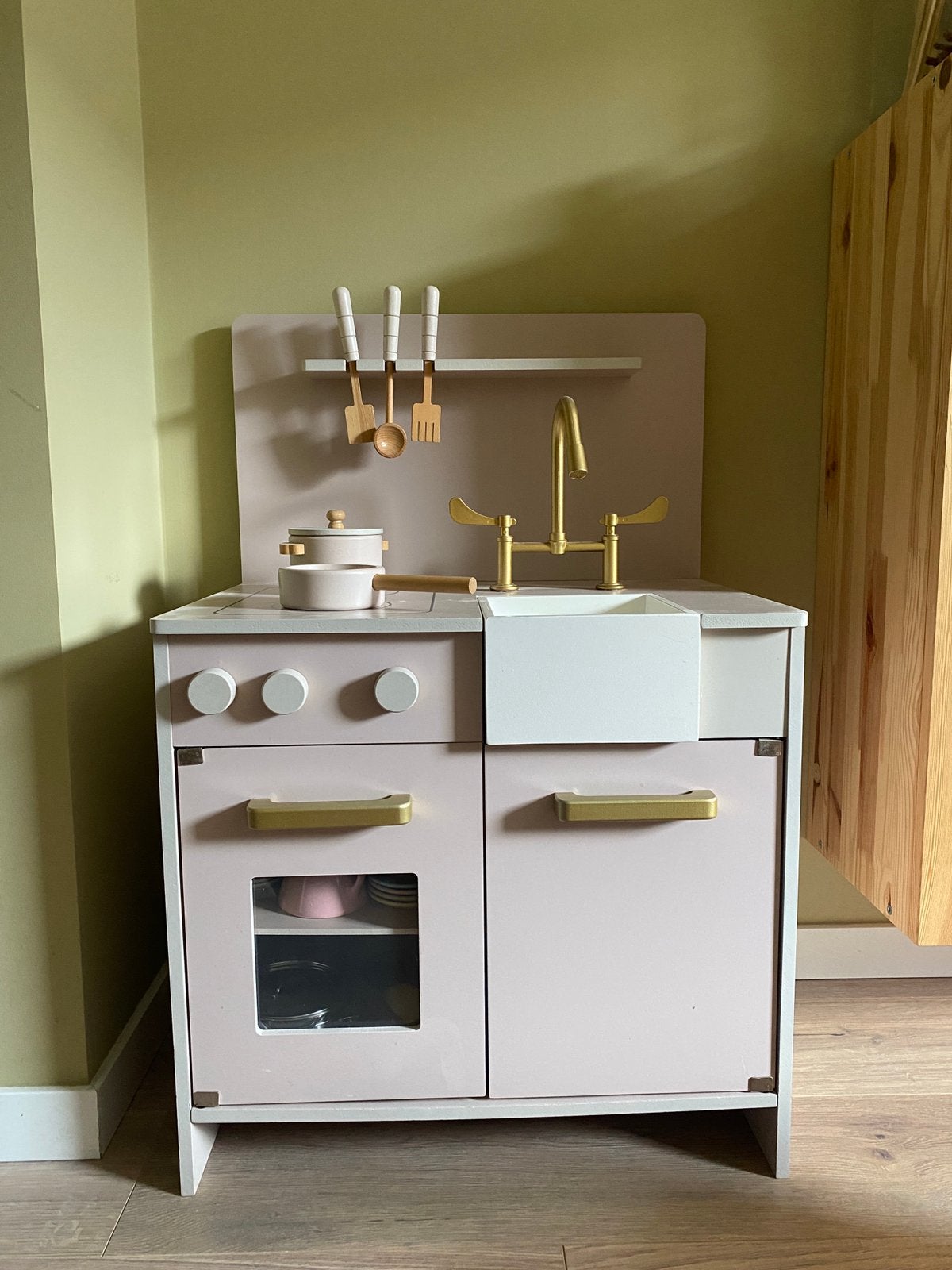 Petit Amelie keuken roze met keukengerei, Ophalen, Gebruikt