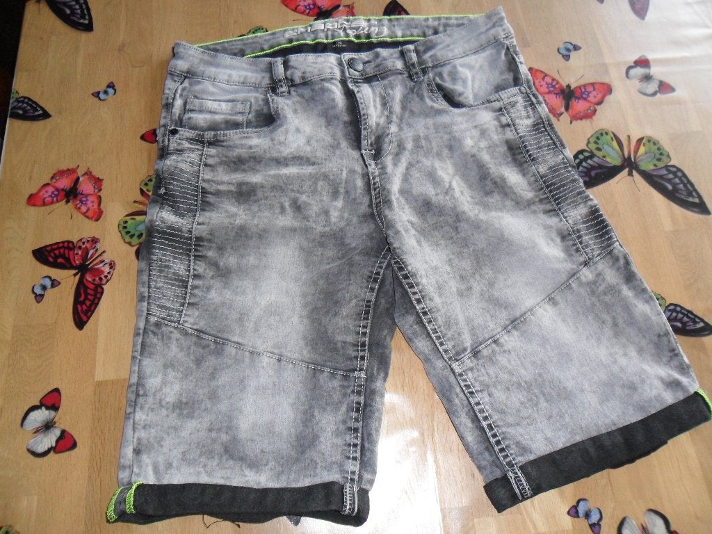 KORTE BROEK GRIJS MAAT 170, Kinderen en Baby's, Kinderkleding | Maat 170, Chapter Young, Zo goed als nieuw, Jongen, Ophalen