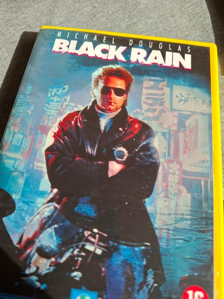 Black rain, Alle leeftijden, Verzenden, Zo goed als nieuw