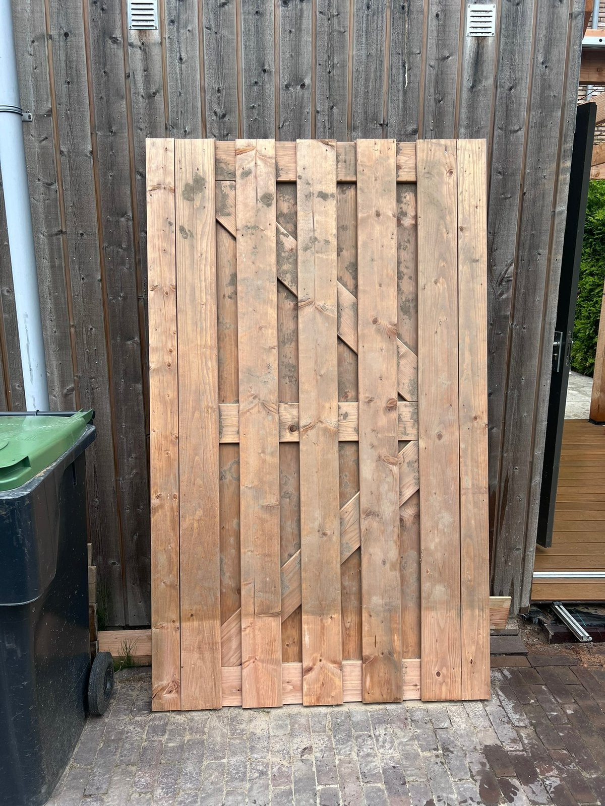Poortdeur van Douglas hout., Ophalen, 1 tot 2 meter, Minder dan 3 meter, Zo goed als nieuw