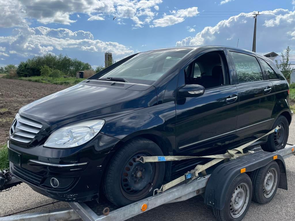 Mercedes B klasse w245 B180 cdi onderdelen deuren motorkap, Ophalen, Mercedes-Benz