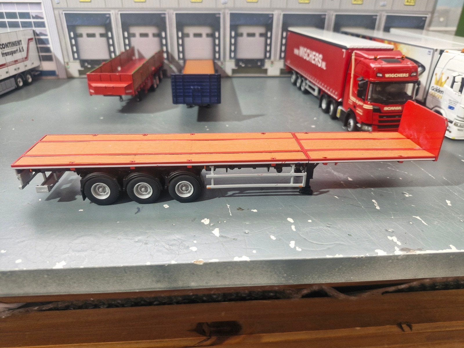 Platte uitschuif trailer wsi, Ophalen of Verzenden, Zo goed als nieuw, Bus of Vrachtwagen, Wsi