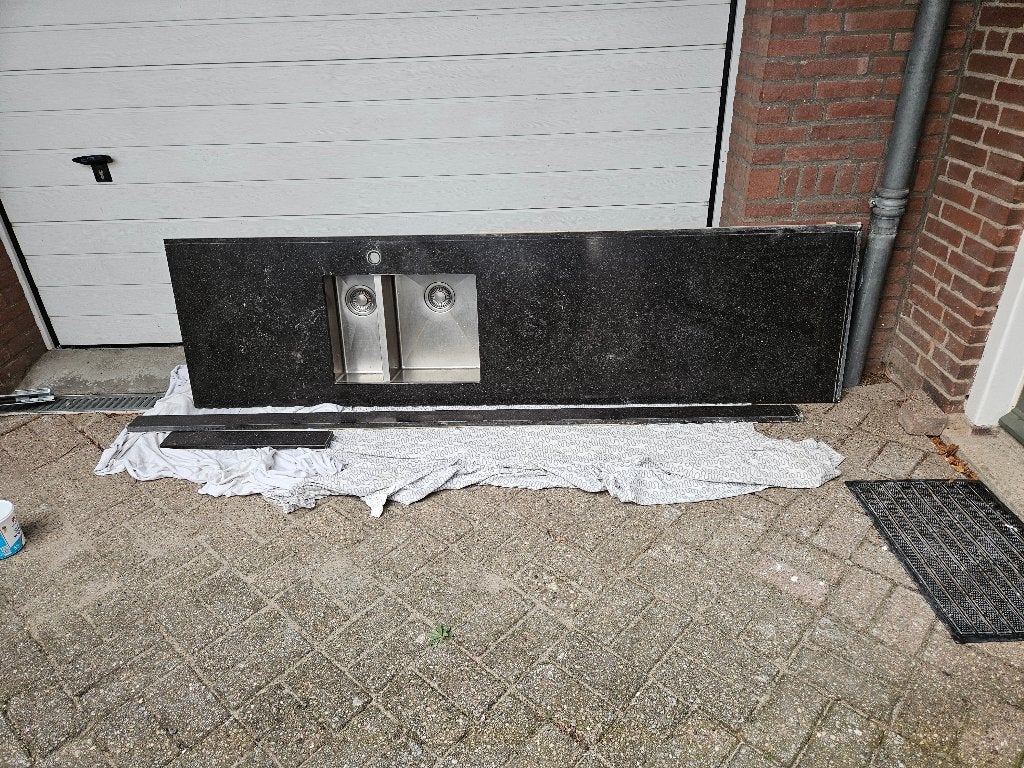 Composieten aanrechtblad met dubbele spoelbak, Ophalen, Gebruikt, Zwart, 200 cm of meer