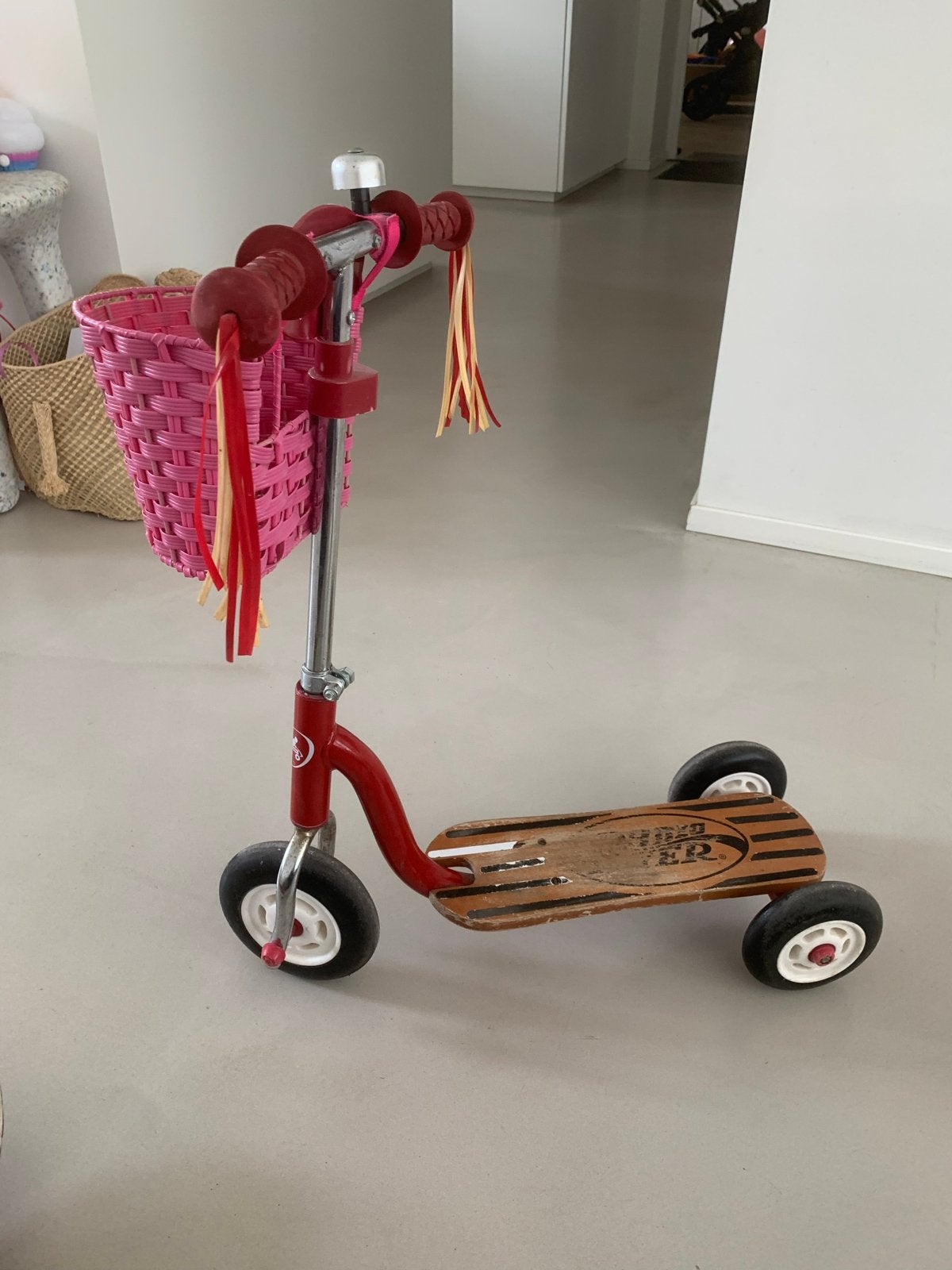 Radio Flyer Little Red Step met Mandje, Ophalen of Verzenden, Gebruikt, Gewone step