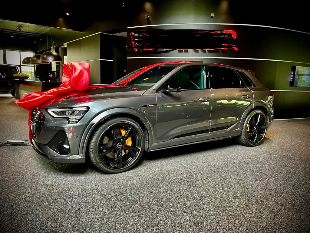 Audi e-tron S Quattro 503pk 2021 Grijs, Auto's, Audi, Particulier, e-tron, Elektrisch, SUV of Terreinwagen, Automaat, Geïmporteerd