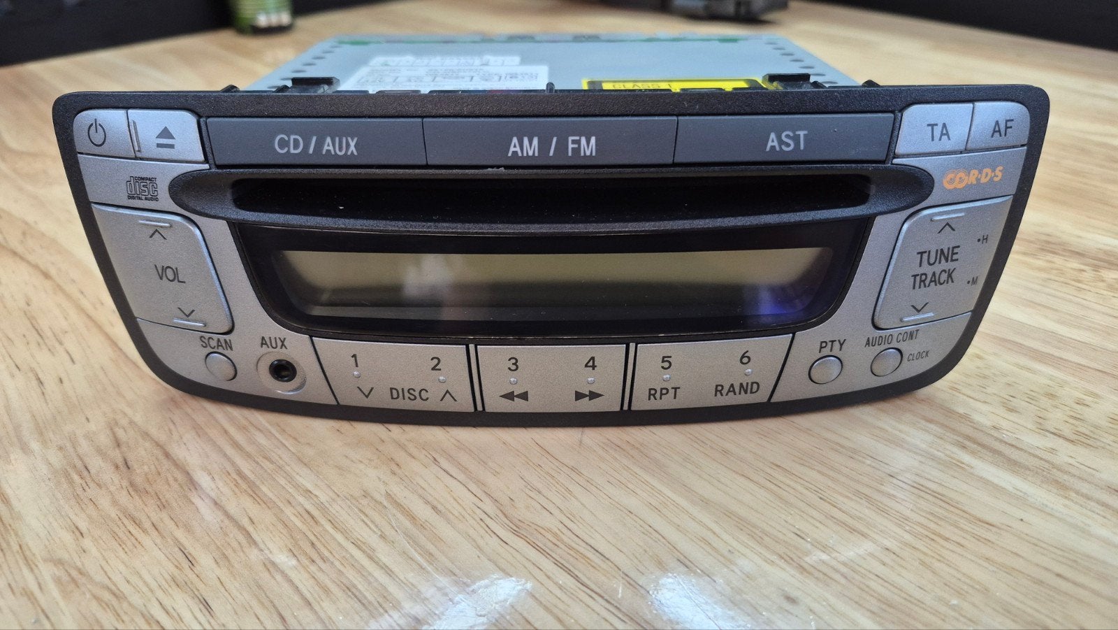 Autoradio Peugeot 107, Verzenden, Gebruikt