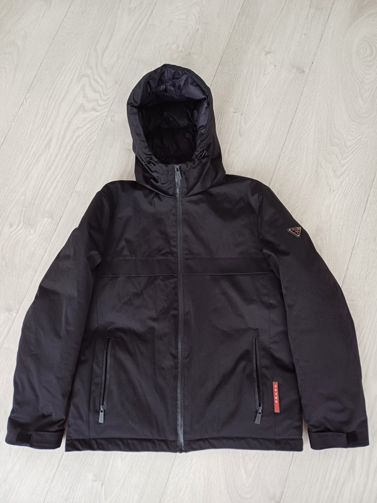 Prada ski jas (xl kindermaat), Ophalen, Zo goed als nieuw, Maat 46 (S) of kleiner, Zwart