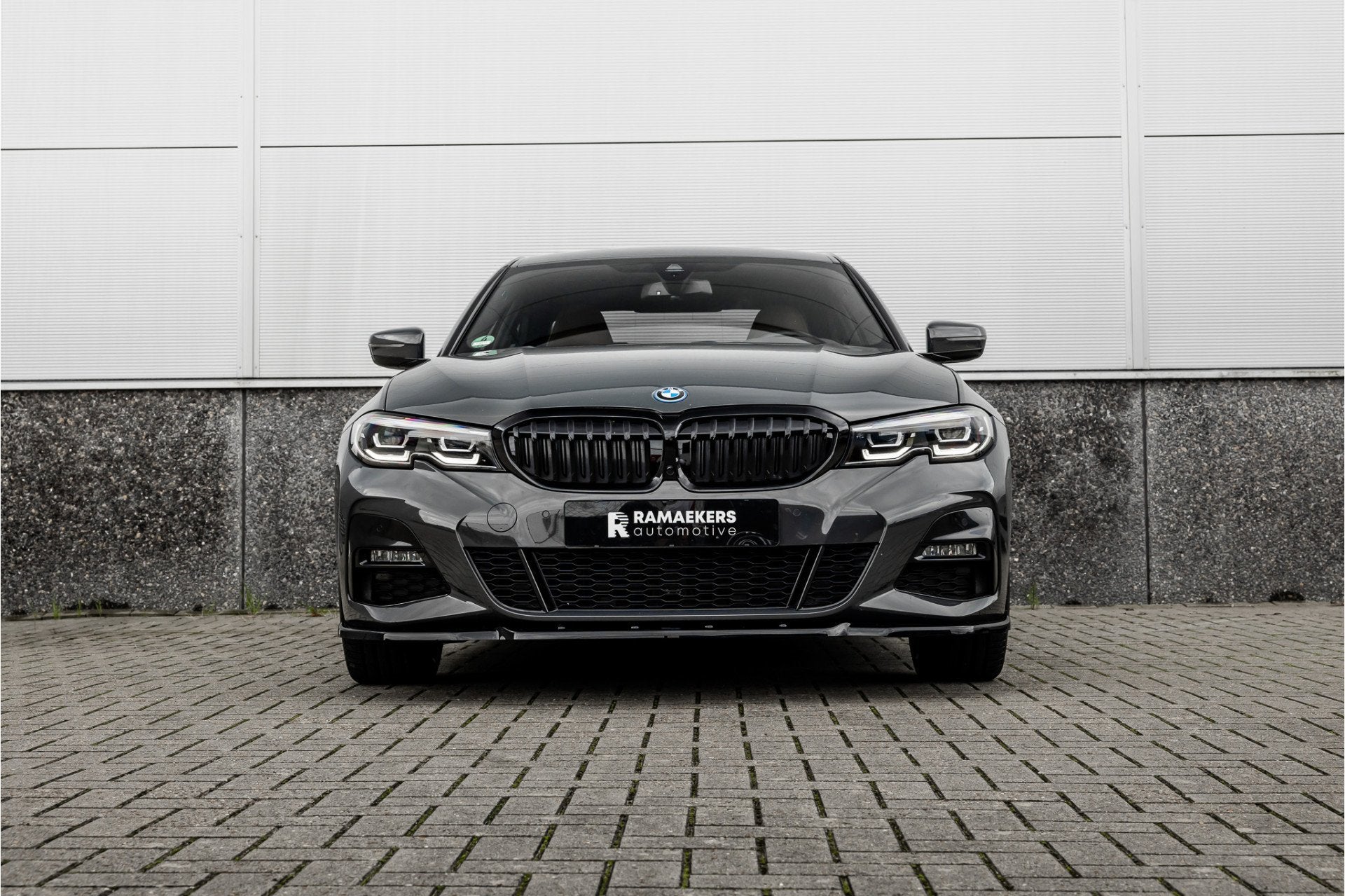 Foto 3 van BMW 3-serie M-Sport M-Sportstoel / HiFi / Camera / Maxton /