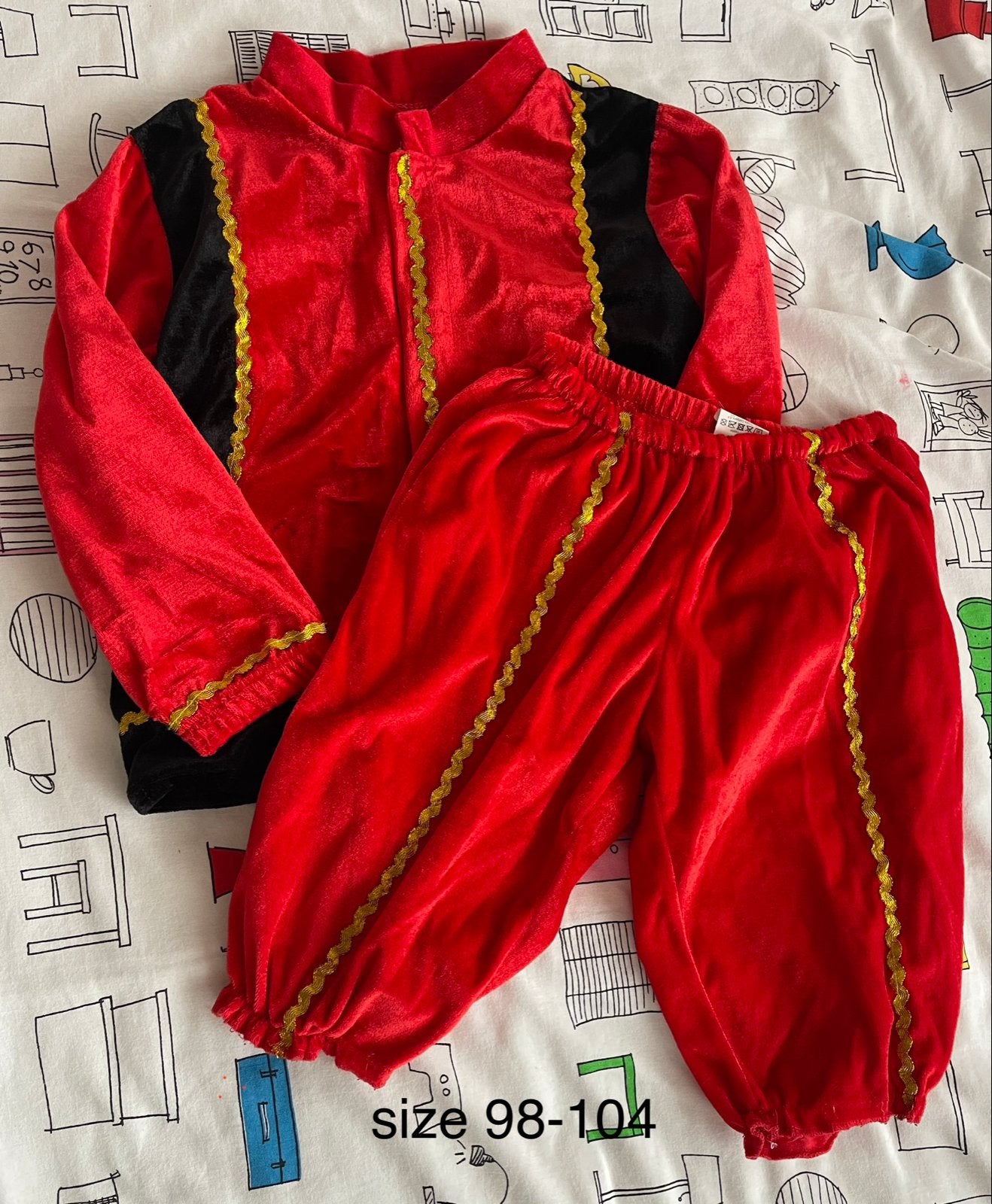 Rood Pietenpak maat 98-104, Ophalen of Verzenden, Zo goed als nieuw, 104 of kleiner, Jongen of Meisje