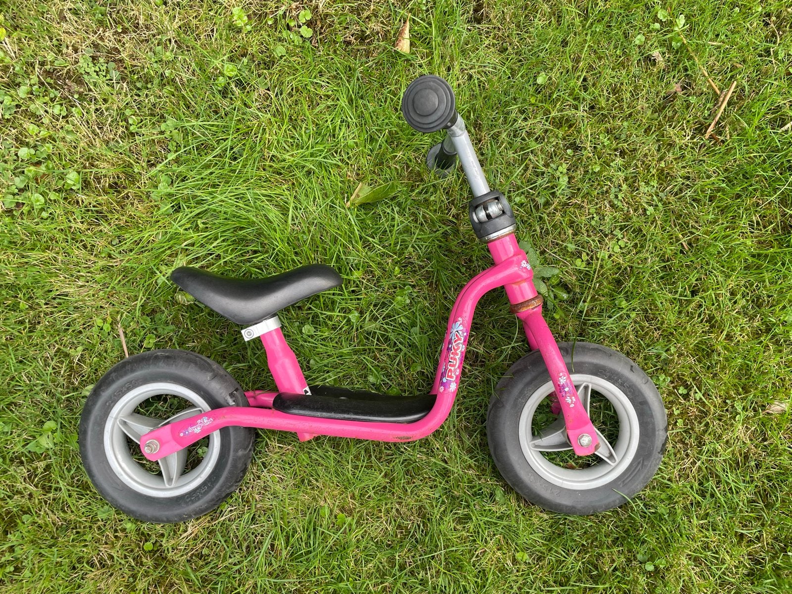 Puky loopfiets roze - klein formaat - eerste fietsje, Ophalen of Verzenden, Gebruikt, Loopfiets