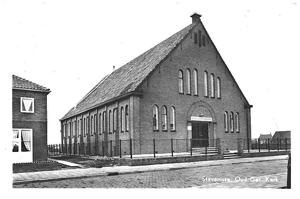 700398 Stavenisse 1963 Oud Grf Kerk Nette kaart onbeschreven, Ophalen of Verzenden, 1960 tot 1980, Ongelopen, Zeeland
