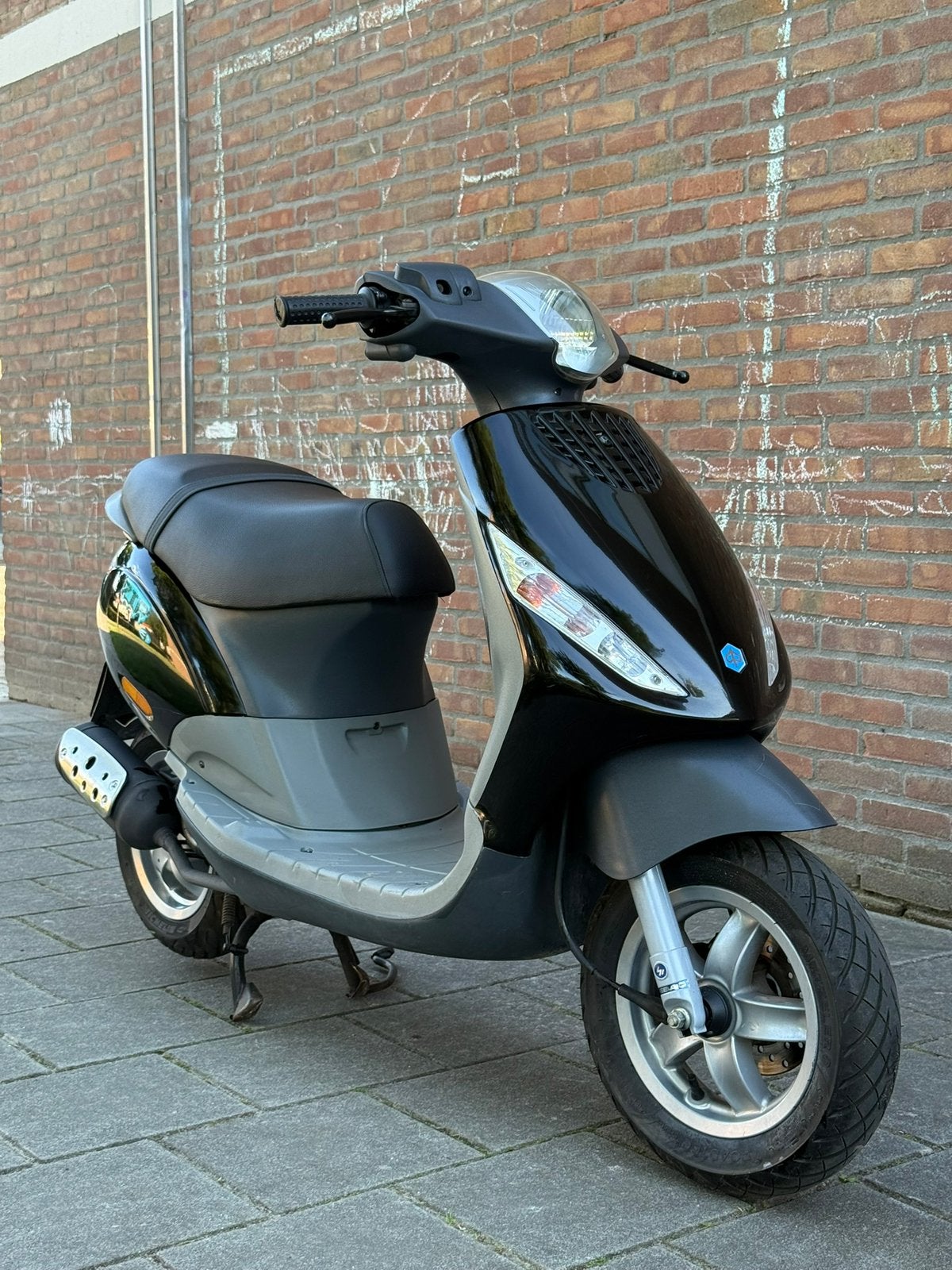 Piaggio zip 50 papieren duits, Fietsen en Brommers, Scooters | Piaggio, Ophalen, Zo goed als nieuw, Benzine, Zip