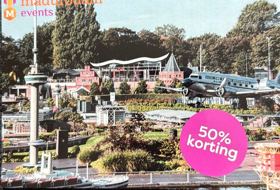 50% korting op toegabgsprijs Madurodam, Drie personen of meer, Kortingskaart
